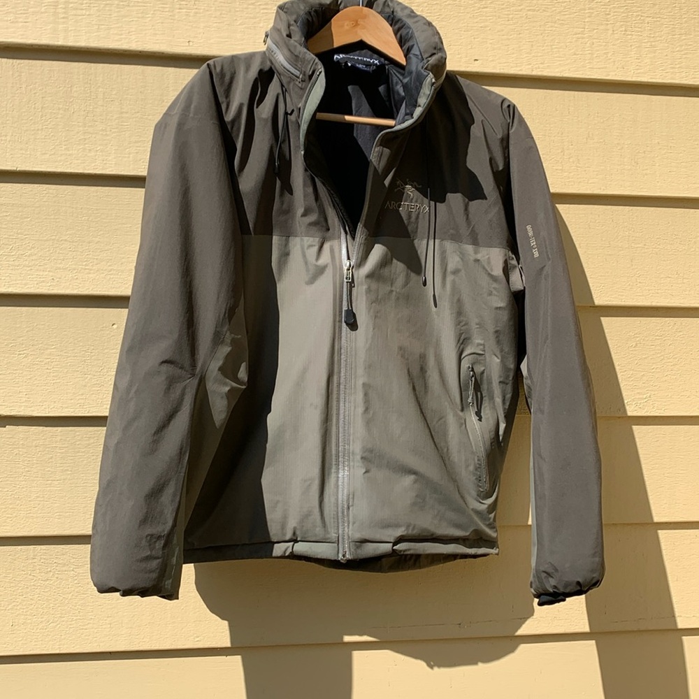 Men’s insulated jacket like new